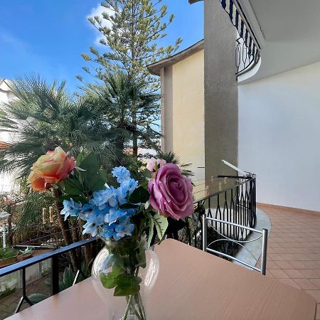 Casa Vacanze Mariafrancesca Isquia Exterior foto